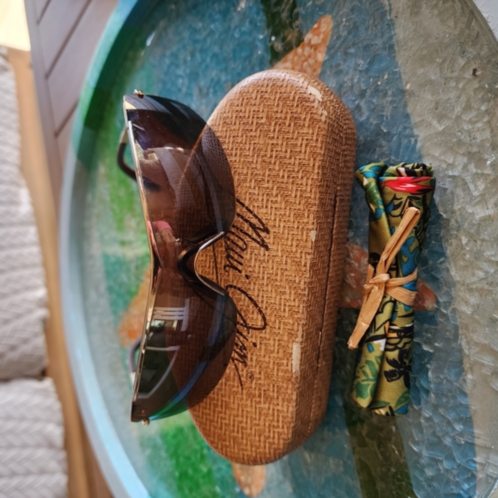 Vintage Maui Jim Sandbar Sunglasses with Case